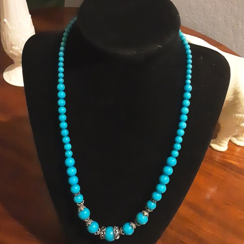 Turquoise Beaded Necklace